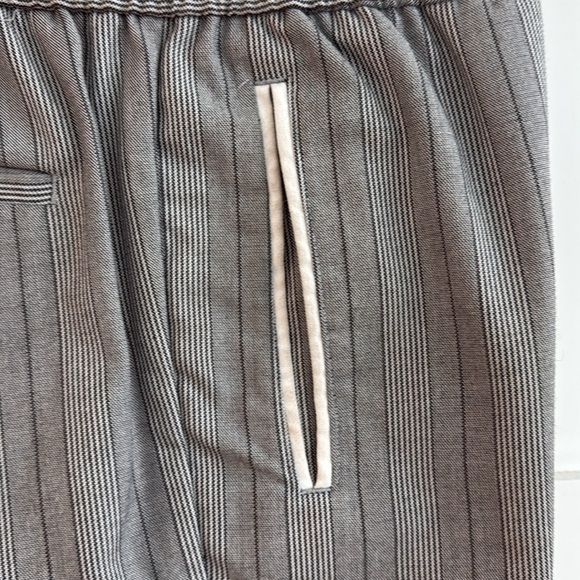 Drawstring pants - Picture 2 of 2
